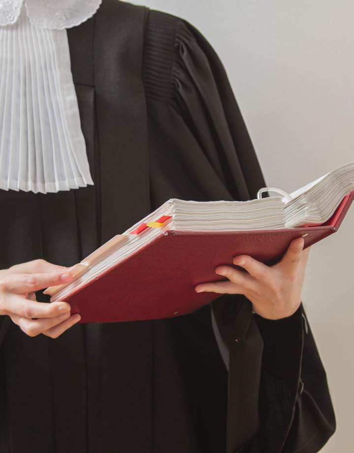 Cabinet avocat droit commercial Aubenas