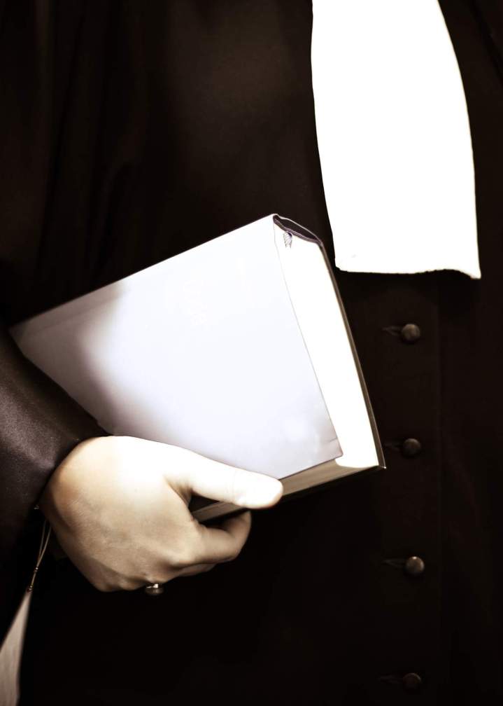 Avocat droit commercial Aubenas